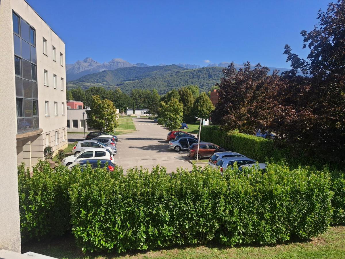 Studio Dans Residence Pour Location Courte Duree Et Etudiants Parking Gratuit Gières Eksteriør bilde